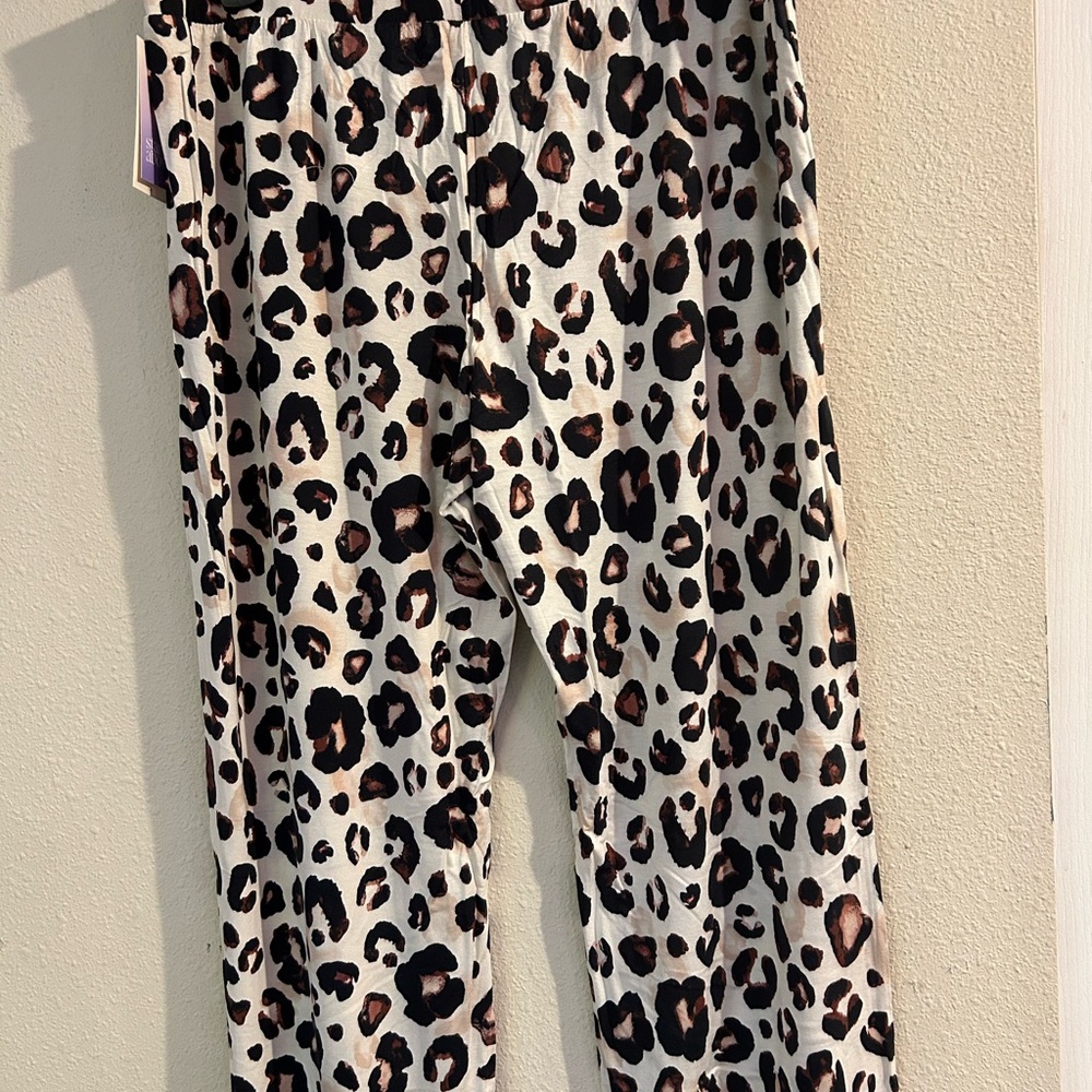 Women’s pajama pants - Picture 2 of 6